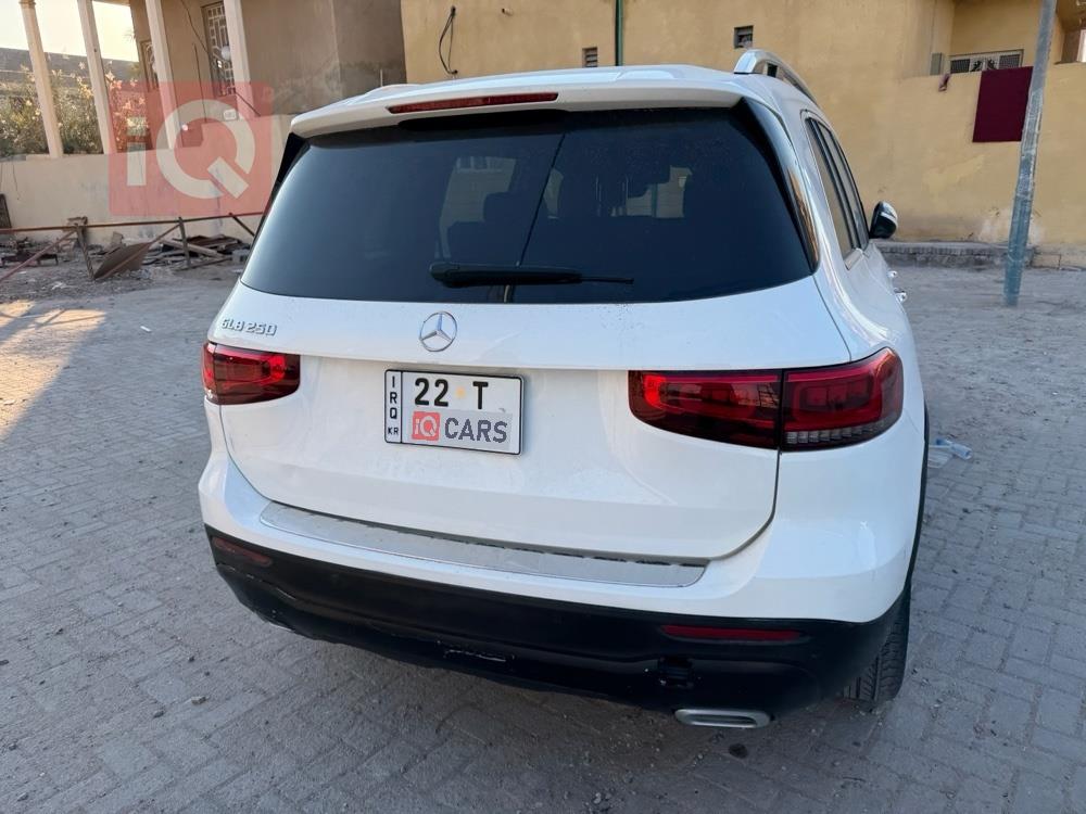 مرسيدس بنز GLB